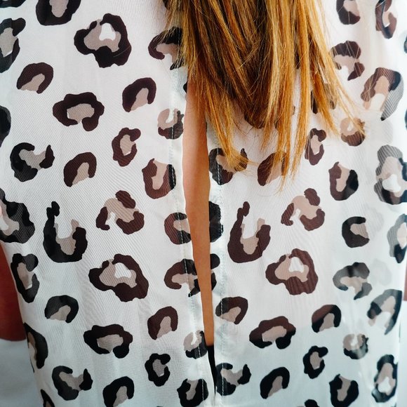 Dina Be See through Sleeveless Animal Printed Top - Picture 8 of 8